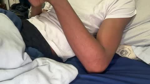 Snapshot of theeshooterr chatting on 01.13.25 theeshooterr online show from 01.13.25