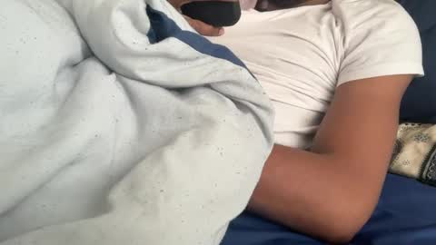 Snapshot of theeshooterr chatting on 01.14.25 theeshooterr online show from 01.14.25