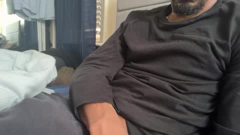 Snapshot of theeshooterr chatting on 01.16.25 theeshooterr online show from 01.16.25