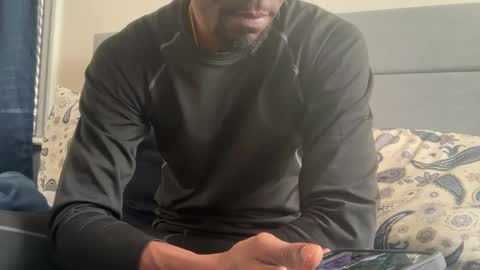 Snapshot of theeshooterr chatting on 01.20.25 theeshooterr online show from 01.20.25