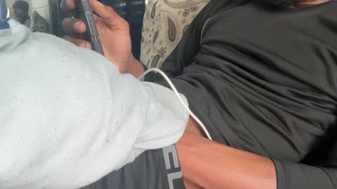 Snapshot of theeshooterr chatting on 01.21.25 theeshooterr online show from 01.21.25