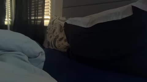 Snapshot of theeshooterr chatting on 01.23.25 theeshooterr online show from 01.23.25