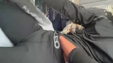 Snapshot of theeshooterr chatting on 01.27.25 theeshooterr online show from 01.27.25