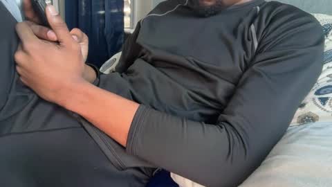 Snapshot of theeshooterr chatting on 01.27.25 theeshooterr online show from 01.27.25