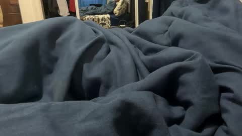 Snapshot of theeshooterr chatting on 02.02.25 theeshooterr online show from 02.02.25