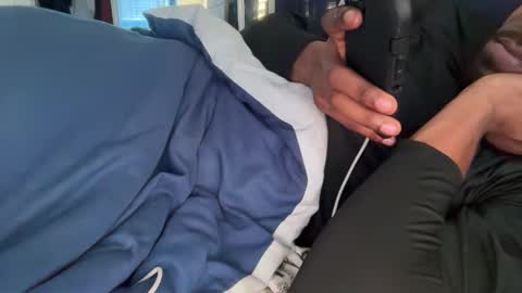 Snapshot of theeshooterr chatting on 02.02.25 theeshooterr online show from 02.02.25