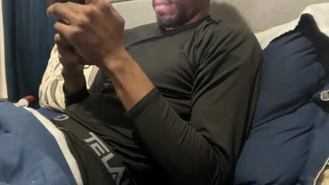 Snapshot of theeshooterr chatting on 02.03.25 theeshooterr online show from 02.03.25