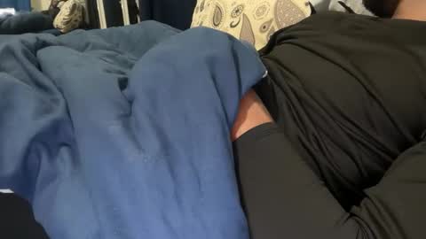 Snapshot of theeshooterr chatting on 02.04.25 theeshooterr online show from 02.04.25