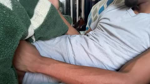 Snapshot of theeshooterr chatting on 03.11.25 theeshooterr online show from 03.11.25