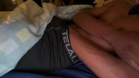 Snapshot of theeshooterr chatting on 09.09.25 theeshooterr online show from 09.09.25