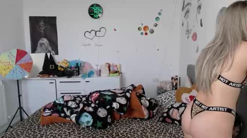 TheFarmergirl online show from 04.28.26