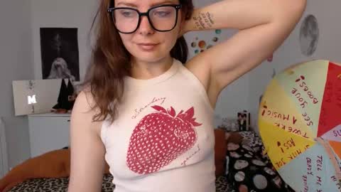 TheFarmergirl online show from 04.29.26