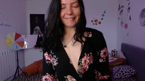 TheFarmergirl online show from 05.10.26