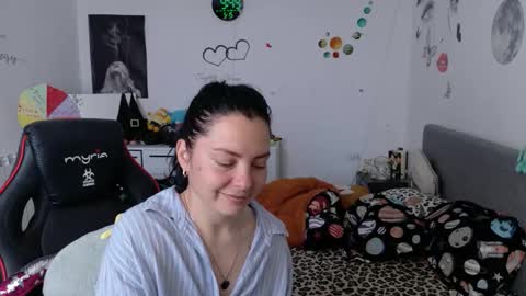TheFarmergirl online show from 05.15.26
