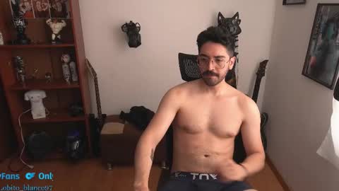 Wolf Independent model online show from 10.24.25