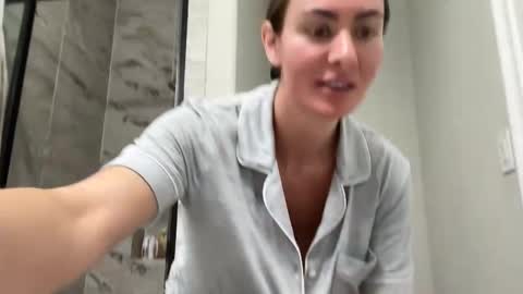 Snapshot of thefitfreak chatting on 11.20.25 Alyssa Rhoades online show from 11.20.25