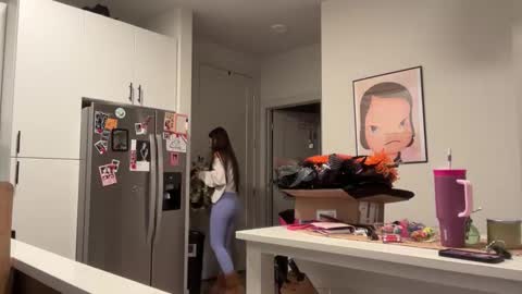 Snapshot of thegabzilla chatting on 11.04.25 thegabzilla online show from 11.04.25