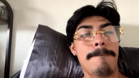 theglorious2002 online show from 01.06.25