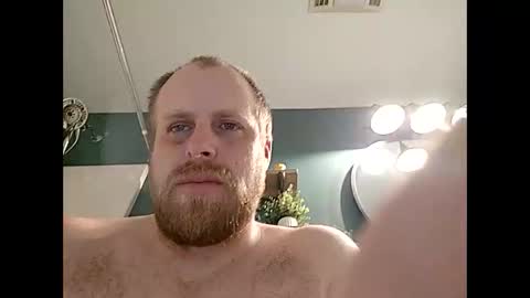 Snapshot of thehammerxx chatting on 10.13.25 thehammerxx online show from 10.13.25