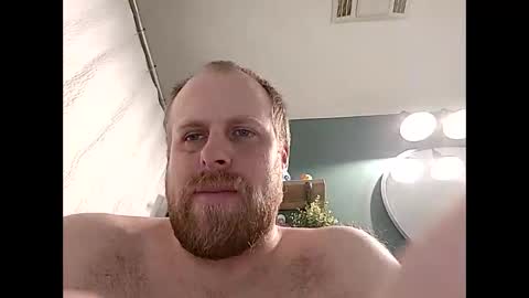 Snapshot of thehammerxx chatting on 10.16.25 thehammerxx online show from 10.16.25