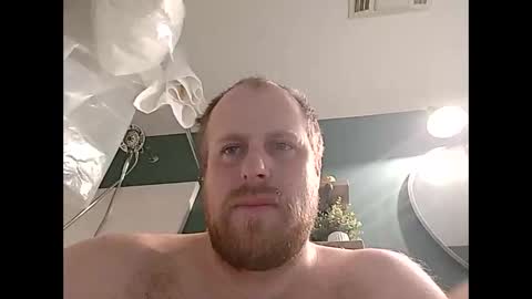 Snapshot of thehammerxx chatting on 11.21.25 thehammerxx online show from 11.21.25