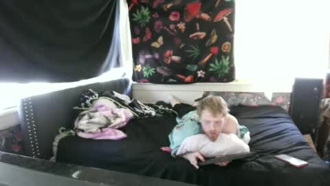 fuzzyfox online show from 09.25.25