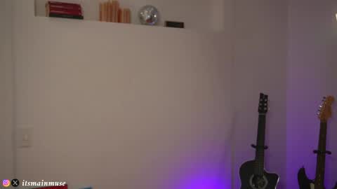 Iris online show from 09.22.25