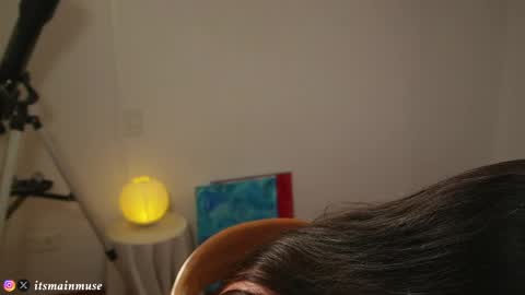 Iris online show from 04.04.26