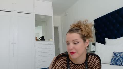 Snapshot of theislandgirl chatting on 10.20.25 Lily Marie online show from 10.20.25