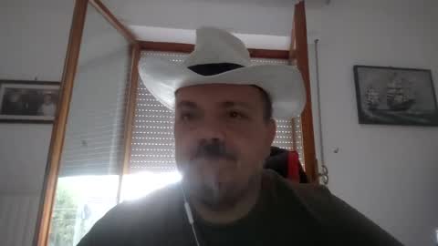 Snapshot of theitalianpapi chatting on 07.14.26 Pippo71 online show from 07.14.26