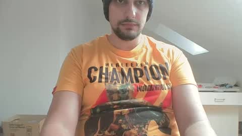 Snapshot of thekenny chatting on 02.26.25 Kenny online show from 02.26.25