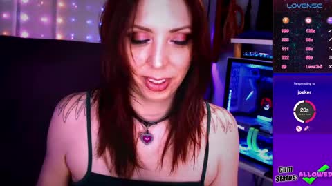 Snapshot of thekittengirlnix chatting on 05.08.26 Nix online show from 05.08.26