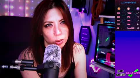 Snapshot of thekittengirlnix chatting on 05.22.26 Nix online show from 05.22.26