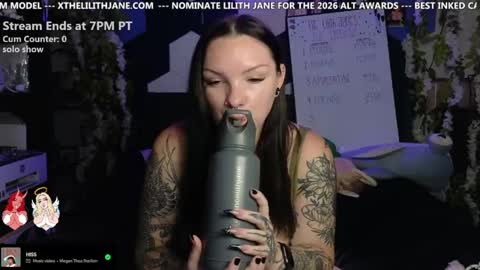 Snapshot of thelilithjane chatting on 04.16.26 Lilith Jane online show from 04.16.26