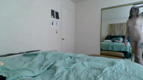 lovecreep online show from 02.16.25