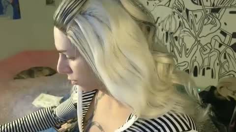 Snapshot of thematryoshka chatting on 09.12.25 Lucy Lucy online show from 09.12.25