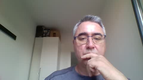 Snapshot of themohican chatting on 04.25.26 Themohican online show from 04.25.26
