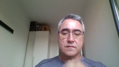 Snapshot of themohican chatting on 04.25.26 Themohican online show from 04.25.26