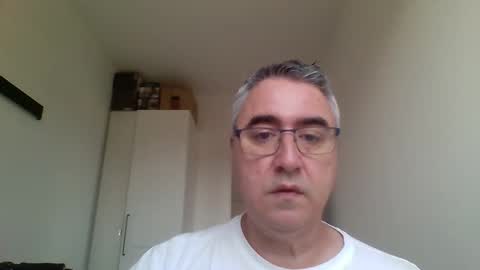 Snapshot of themohican chatting on 04.29.26 Themohican online show from 04.29.26