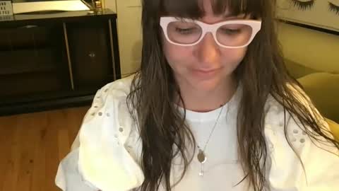 Cach Nelson online show from 09.15.25