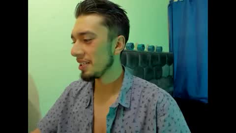 Snapshot of theo_stone04 chatting on 09.17.25 Theo online show from 09.17.25