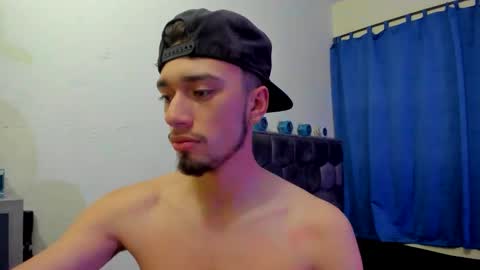 Snapshot of theo_stone04 chatting on 09.29.25 Theo online show from 09.29.25