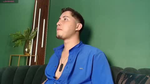 Theo  online show from 12.06.24