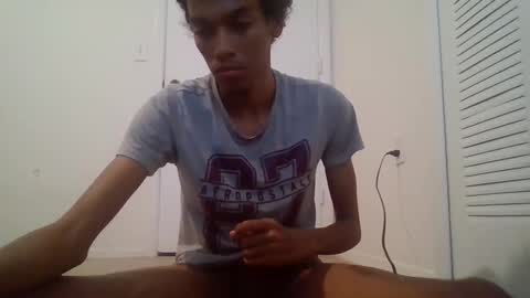 Snapshot of theoneofonekoko chatting on 09.08.25 menio online show from 09.08.25