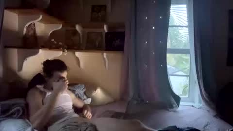 theonlyboi43ver online show from 12.15.25