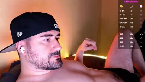 Snapshot of theoravi chatting on 03.10.25 Theo Ravi online show from 03.10.25