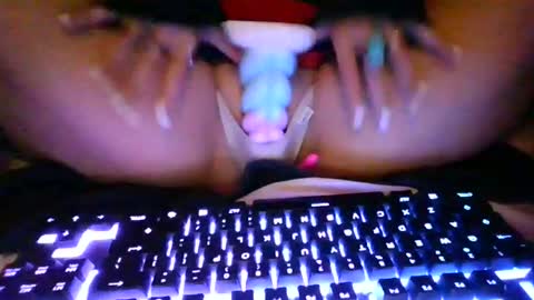 the peach princess  online show from 07.23.26