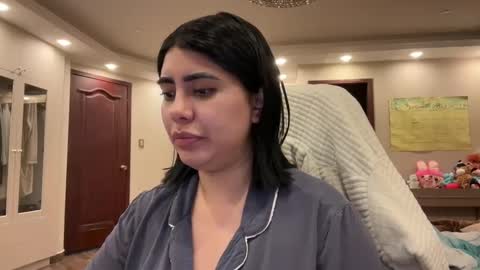 Snapshot of therealcamilabaddie chatting on 09.28.25 therealcamilabaddie online show from 09.28.25