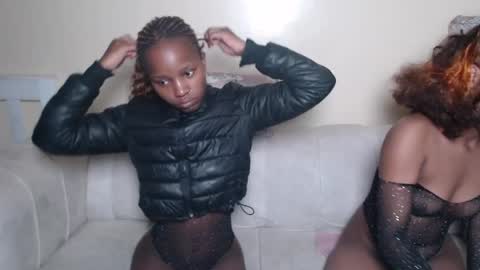 Snapshot of therealdesire chatting on 05.19.26 therealdesire online show from 05.19.26