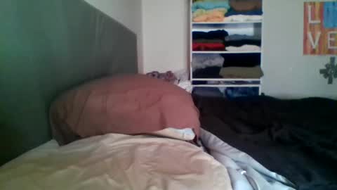 Snapshot of therealprimitive chatting on 09.08.25 therealprimitive online show from 09.08.25